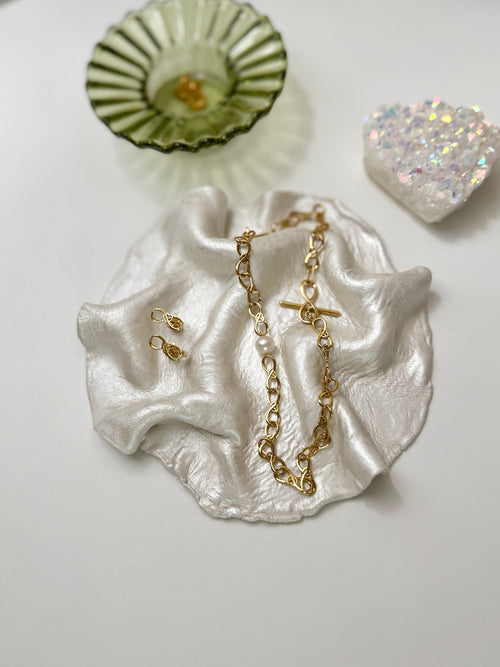 Infinity of love Yellow Gold Necklace